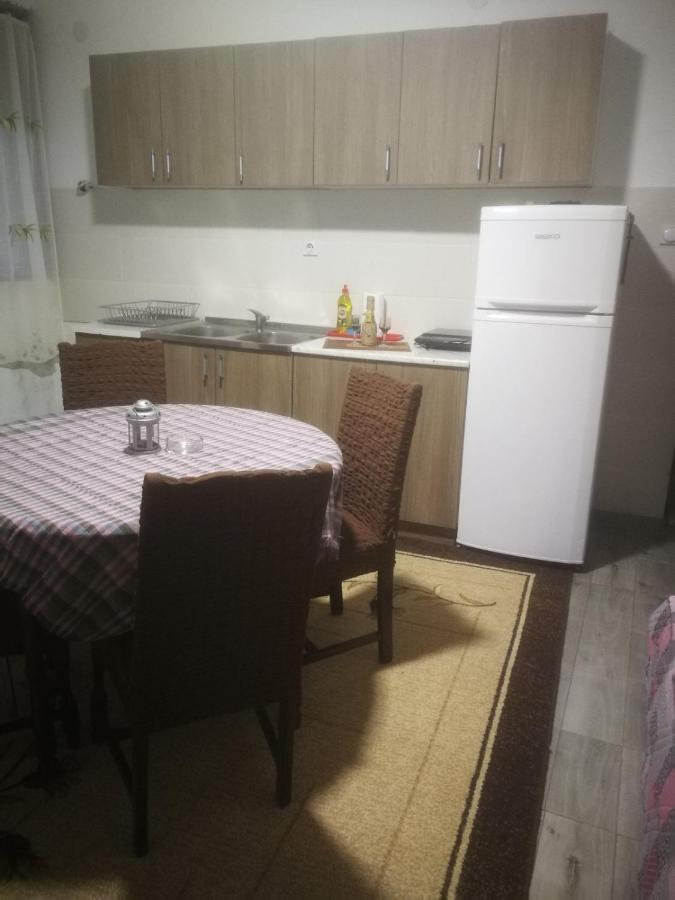 Odmaraliste Vlasko Zdrelo 피로트 외부 사진